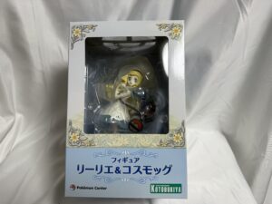 リーリエ＆コスモッグ　ポケットモンスター サン・ムーン　1/8 PVC＆ABS製塗装済み完成品 ポケモンセンター限定