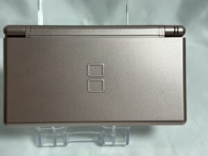 ニンテンドー DS Lite メタリックロゼ